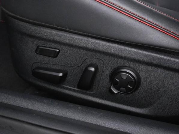 Kia Stinger I Рестайлинг с пробегом 2022 года, цена 2 999 099 рублей, 45922 км, лифтбек, Автокод Объявления