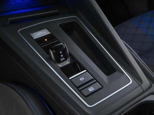 Volkswagen Golf R VIII с пробегом 2021 года, цена 5 399 077 рублей, 28339 км, универсал, Автокод Объявления