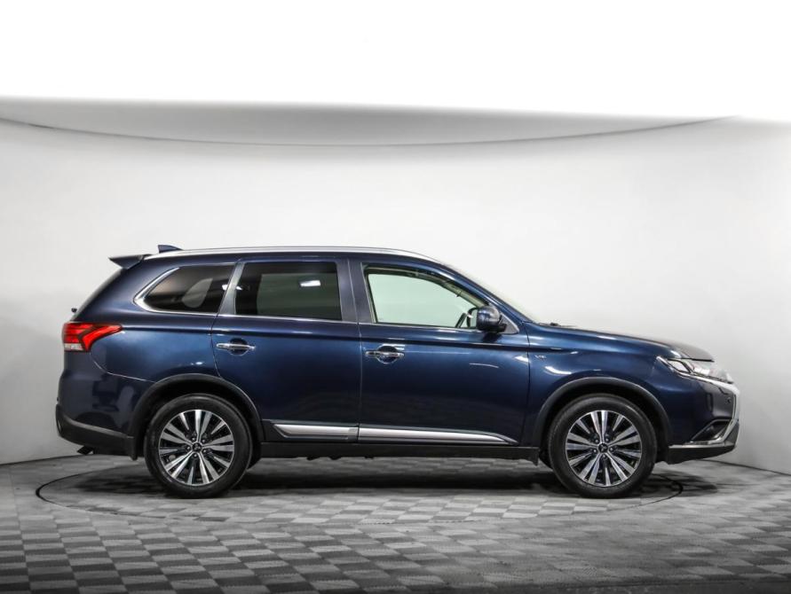 Mitsubishi Outlander III Рестайлинг 3 Санкт-Петербург  - изображение 4