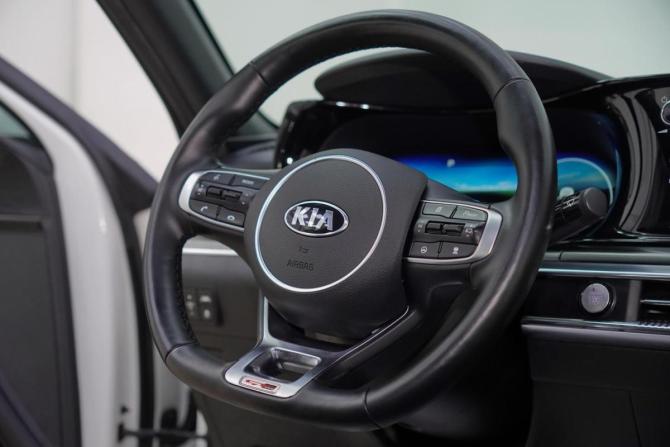 Kia K5 III с пробегом 2020 года, цена 1 539 000 рублей, 61766 км, седан, Автокод Объявления