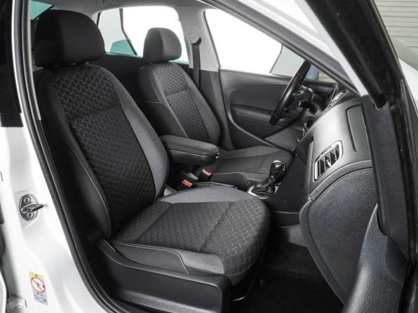 Volkswagen Polo V Рестайлинг с пробегом 2019 года, цена 1 299 000 рублей, 78182 км, седан, Автокод Объявления