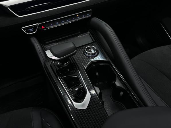 Geely Monjaro I с пробегом 2024 года, цена 3 750 000 рублей, 5811 км, внедорожник, Автокод Объявления