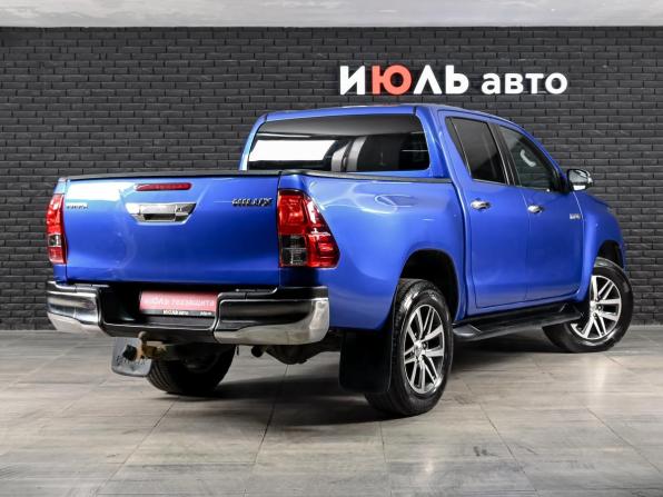 Toyota Hilux VIII с пробегом 2016 года, цена 2 940 000 рублей, 176871 км, пикап, Автокод Объявления