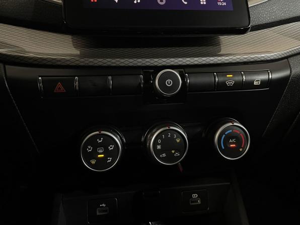 Lada (ВАЗ) Vesta I Рестайлинг (NG) с пробегом 2023 года, цена 1 319 900 рублей, 40033 км, седан, Автокод Объявления