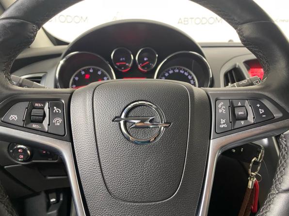 Opel Astra J Рестайлинг с пробегом 2012 года, цена 759 000 рублей, 134790 км, хэтчбек, Автокод Объявления