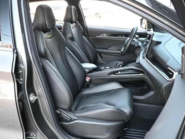 Geely Coolray I Рестайлинг 2 с пробегом 2025 года, цена 2 399 000 рублей, 11608 км, внедорожник, Автокод Объявления
