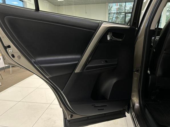 Toyota RAV4 IV (XA40) с пробегом 2013 года, цена 1 990 000 рублей, 124531 км, внедорожник, Автокод Объявления