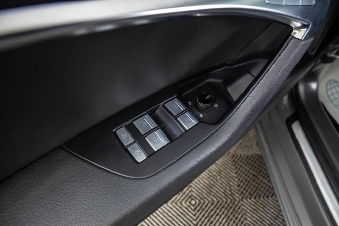 Audi A6 V (C8) с пробегом 2022 года, цена 4 349 000 рублей, 92300 км, седан, Автокод Объявления