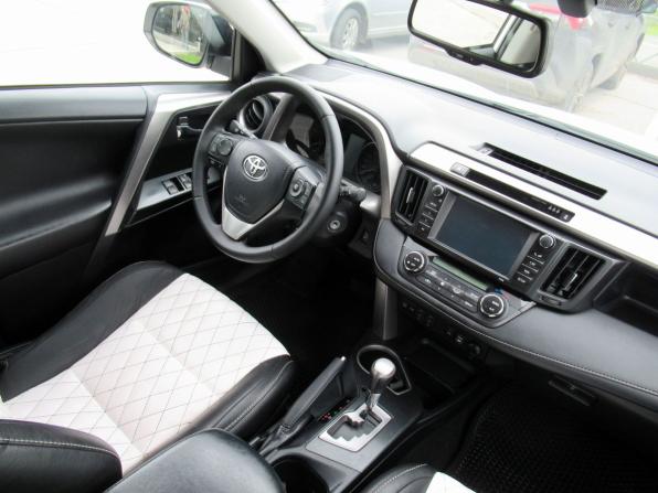 Toyota RAV4 IV (XA40) Рестайлинг с пробегом 2017 года, цена 1 790 000 рублей, 224055 км, внедорожник, Автокод Объявления