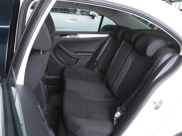 Volkswagen Jetta VI Рестайлинг с пробегом 2016 года, цена 1 210 000 рублей, 166539 км, седан, Автокод Объявления