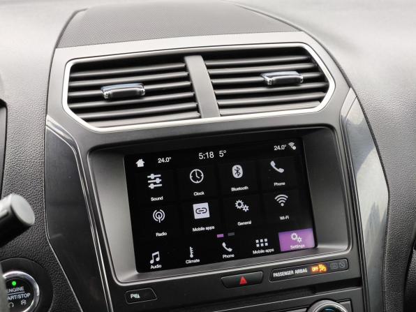 Ford Explorer V Рестайлинг 2 с пробегом 2018 года, цена 3 599 000 рублей, 96145 км, внедорожник, Автокод Объявления