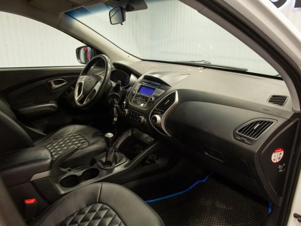 Hyundai ix35 I с пробегом 2012 года, цена 1 140 000 рублей, 209748 км, внедорожник, Автокод Объявления