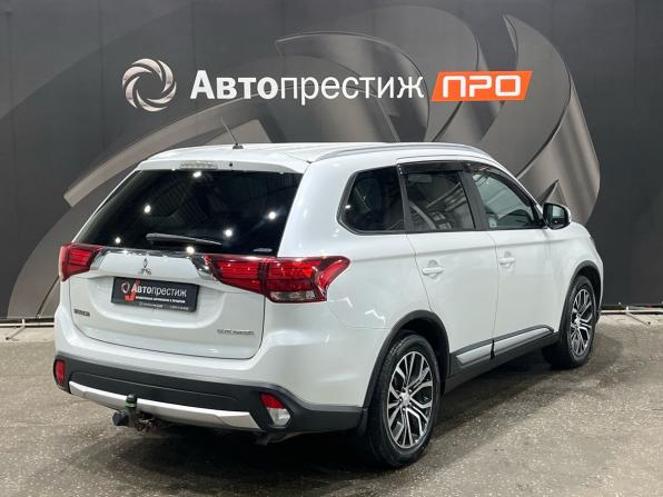 Mitsubishi Outlander III Рестайлинг 2 с пробегом 2015 года, цена 1 850 000 рублей, 162178 км, внедорожник, Автокод Объявления