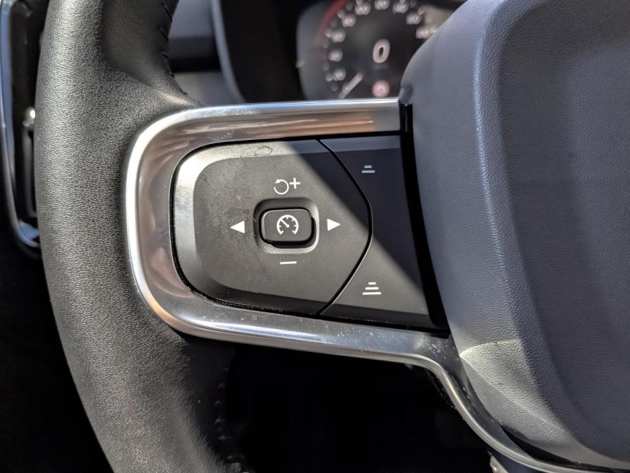 Volvo XC40 I Москва  - изображение 26