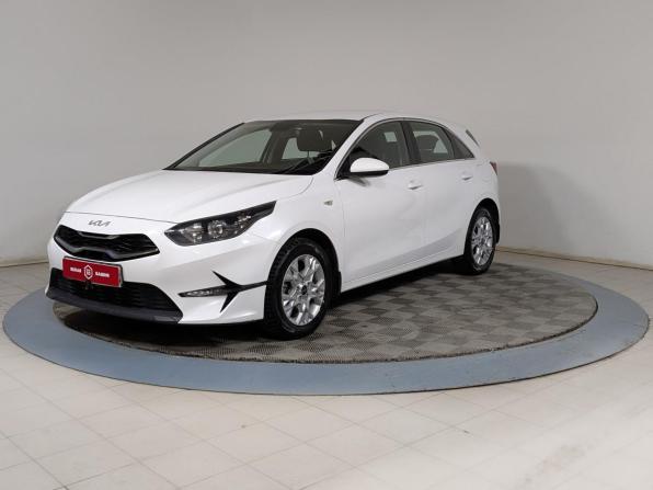 Kia Ceed III Рестайлинг с пробегом 2022 года, цена 2 149 000 рублей, 47000 км, хэтчбек, Автокод Объявления
