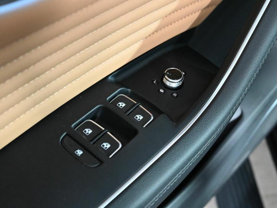Hongqi HS5 I Рестайлинг Екатеринбург  - изображение 16