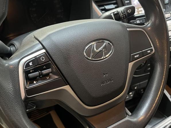 Hyundai Solaris II с пробегом 2018 года, цена 1 425 500 рублей, 141576 км, седан, Автокод Объявления