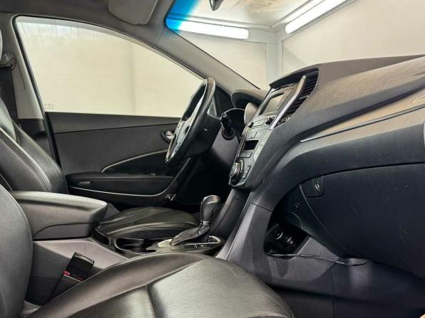 Hyundai Santa Fe III Рестайлинг с пробегом 2015 года, цена 1 960 000 рублей, 200231 км, внедорожник, Автокод Объявления