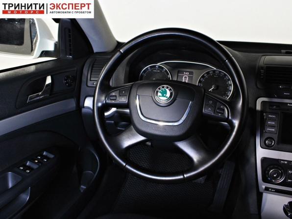 Skoda Octavia II (A5) Рестайлинг с пробегом 2012 года, цена 897 000 рублей, 245453 км, лифтбек, Автокод Объявления