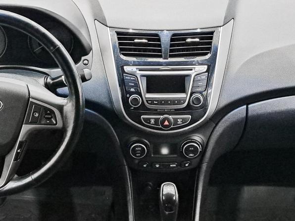 Hyundai Solaris I Рестайлинг с пробегом 2016 года, цена 1 340 000 рублей, 98525 км, седан, Автокод Объявления