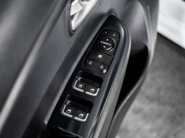 Kia Rio IV с пробегом 2019 года, цена 1 135 000 рублей, 230084 км, хэтчбек, Автокод Объявления