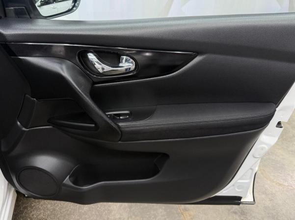 Nissan Qashqai II с пробегом 2018 года, цена 1 430 000 рублей, 128453 км, внедорожник, Автокод Объявления