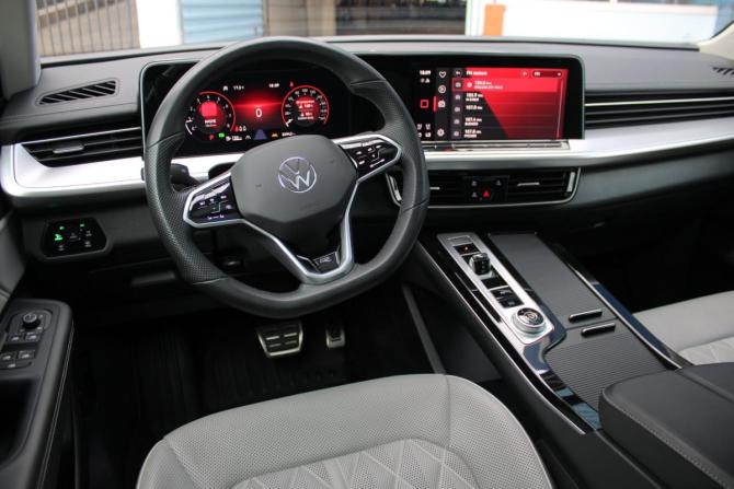Volkswagen Tavendor I с пробегом 2023 года, цена 4 499 000 рублей, 27000 км, внедорожник, Автокод Объявления