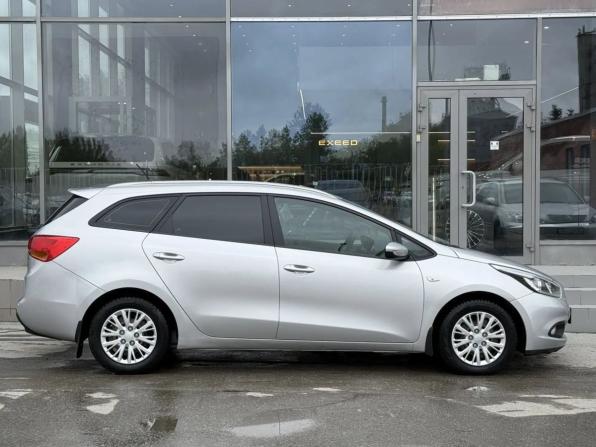 Kia Ceed II с пробегом 2014 года, цена 650 000 рублей, 299773 км, универсал, Автокод Объявления