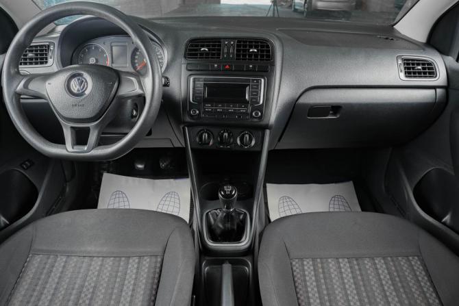 Volkswagen Polo V Рестайлинг с пробегом 2018 года, цена 769 000 рублей, 276000 км, седан, Автокод Объявления
