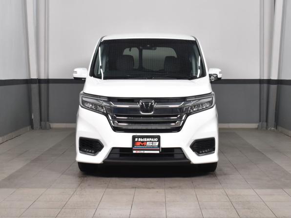 Honda Stepwgn V Рестайлинг с пробегом 2021 года, цена 2 794 995 рублей, 43534 км, минивэн, Автокод Объявления