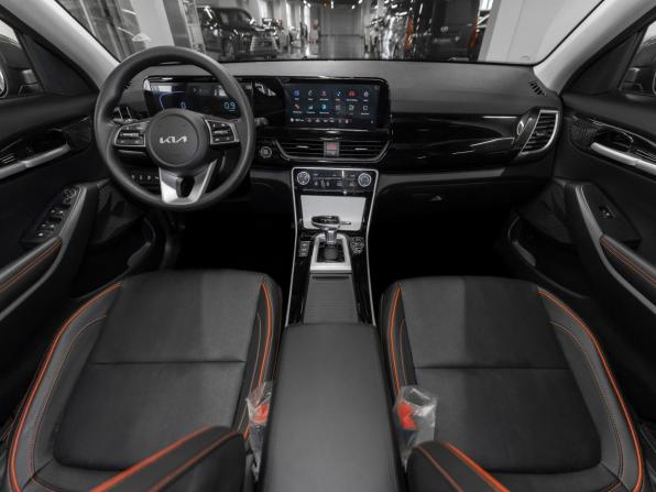 Kia Seltos I Рестайлинг с пробегом 2026 года, цена 2 990 000 рублей, 15 км, внедорожник, Автокод Объявления