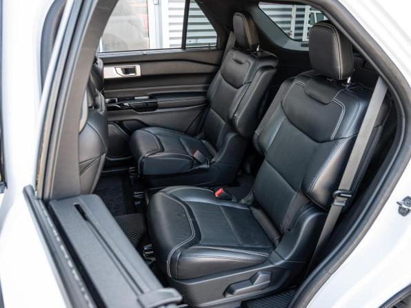 Ford Explorer VI с пробегом 2021 года, цена 4 910 000 рублей, 21983 км, внедорожник, Автокод Объявления