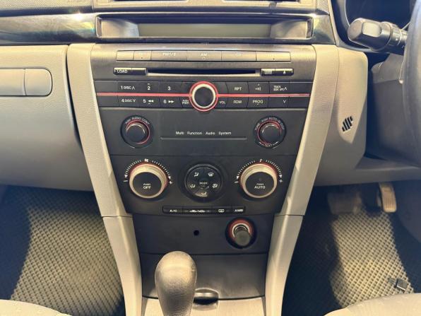 Mazda Axela I с пробегом 2004 года, цена 440 000 рублей, 173000 км, седан, Автокод Объявления