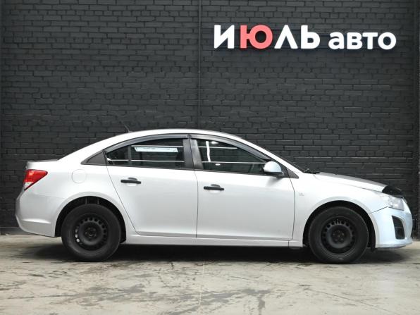Chevrolet Cruze I Рестайлинг с пробегом 2012 года, цена 550 000 рублей, 316945 км, седан, Автокод Объявления