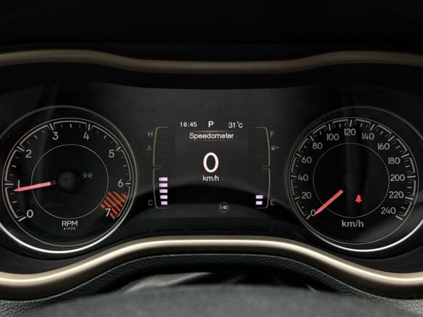 Jeep Cherokee V (KL) с пробегом 2014 года, цена 1 699 000 рублей, 117755 км, внедорожник, Автокод Объявления