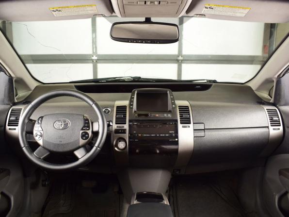 Toyota Prius II Рестайлинг (XW20) с пробегом 2006 года, цена 620 995 рублей, 331298 км, лифтбек, Автокод Объявления