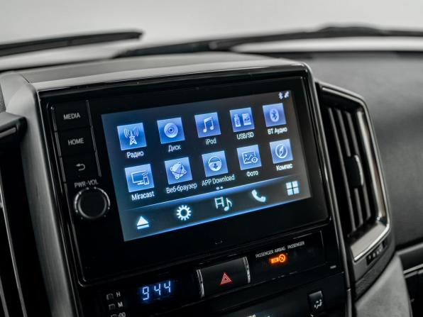Toyota Land Cruiser 200 Series Рестайлинг 2 с пробегом 2019 года, цена 7 350 000 рублей, 194019 км, внедорожник, Автокод Объявления