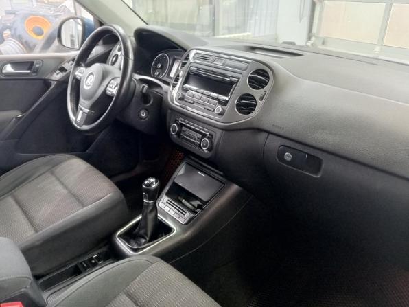 Volkswagen Tiguan I Рестайлинг с пробегом 2011 года, цена 898 000 рублей, 171000 км, внедорожник, Автокод Объявления