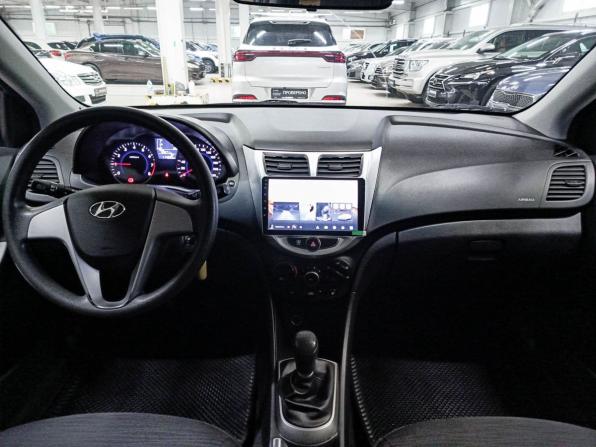 Hyundai Solaris I Рестайлинг с пробегом 2016 года, цена 920 000 рублей, 114082 км, хэтчбек, Автокод Объявления