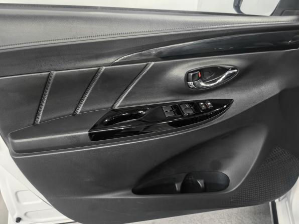 Toyota Yaris XP150 Рестайлинг с пробегом 2022 года, цена 1 700 000 рублей, 22936 км, хэтчбек, Автокод Объявления