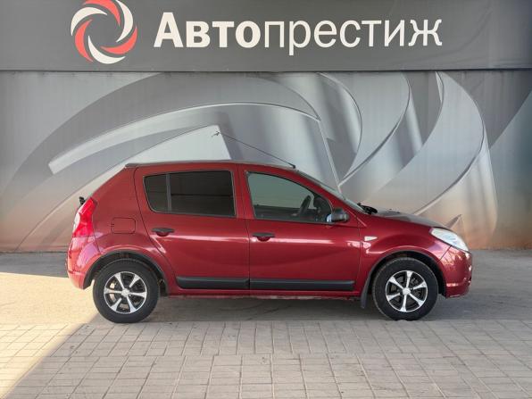 Renault Sandero I с пробегом 2010 года, цена 599 000 рублей, 108200 км, хэтчбек, Автокод Объявления