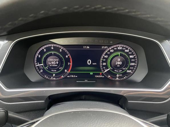 Volkswagen Tiguan II с пробегом 2018 года, цена 2 600 000 рублей, 124340 км, внедорожник, Автокод Объявления