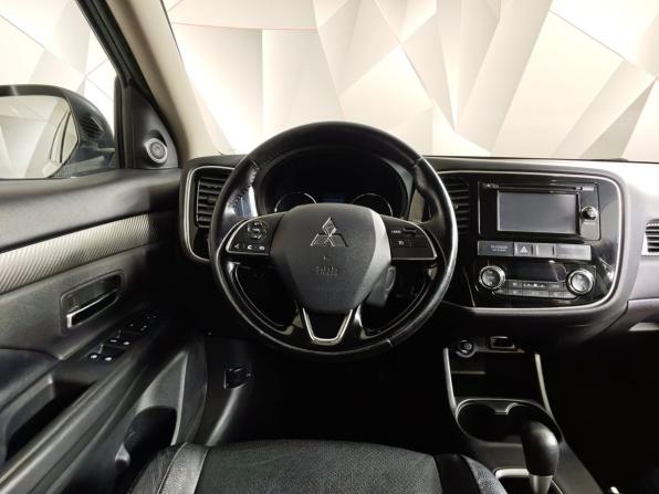 Mitsubishi Outlander III Рестайлинг 2 с пробегом 2015 года, цена 1 709 000 рублей, 69122 км, внедорожник, Автокод Объявления