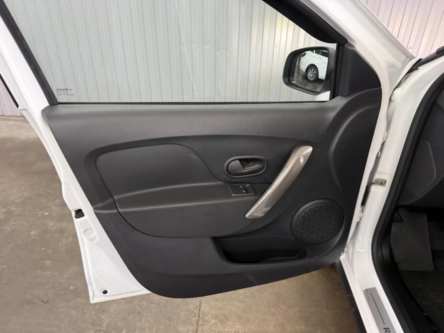 Renault Logan II Рестайлинг Краснодар  - изображение 16