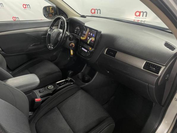 Mitsubishi Outlander III Рестайлинг 2 с пробегом 2016 года, цена 1 499 000 рублей, 258000 км, внедорожник, Автокод Объявления