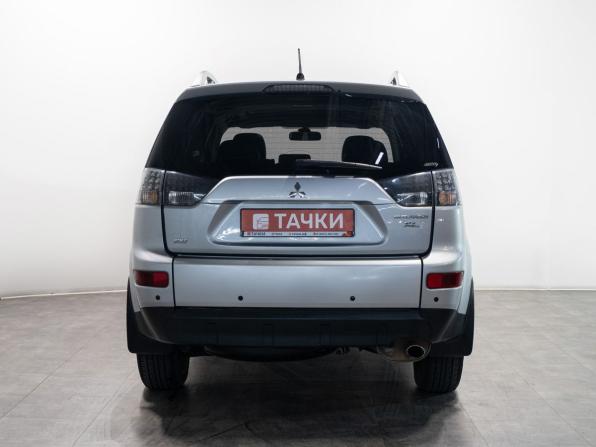 Mitsubishi Outlander II с пробегом 2007 года, цена 1 100 000 рублей, 303000 км, внедорожник, Автокод Объявления