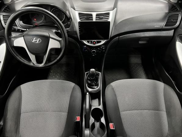 Hyundai Solaris I с пробегом 2014 года, цена 610 000 рублей, 257565 км, хэтчбек, Автокод Объявления