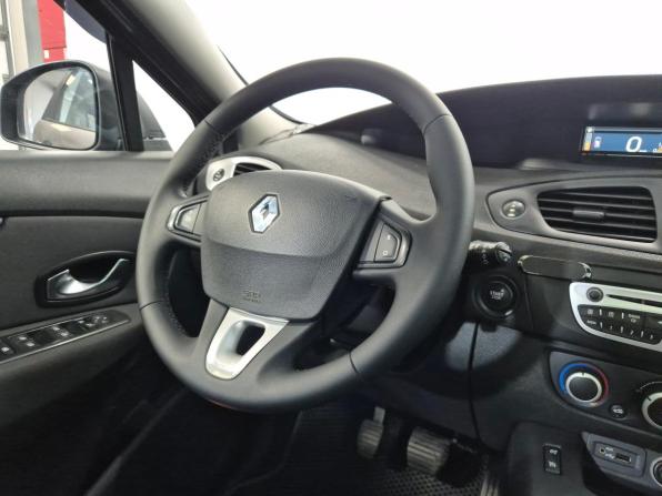 Renault Scenic III с пробегом 2010 года, цена 610 000 рублей, 162375 км, минивэн, Автокод Объявления
