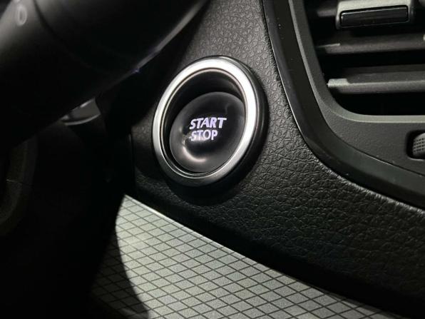 Lada (ВАЗ) Vesta I Рестайлинг (NG) с пробегом 2023 года, цена 1 400 000 рублей, 29332 км, седан, Автокод Объявления