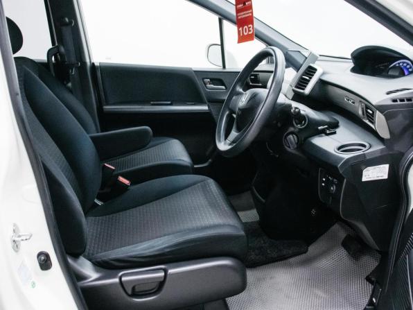 Honda Freed I с пробегом 2010 года, цена 949 000 рублей, 107894 км, компактвэн, Автокод Объявления